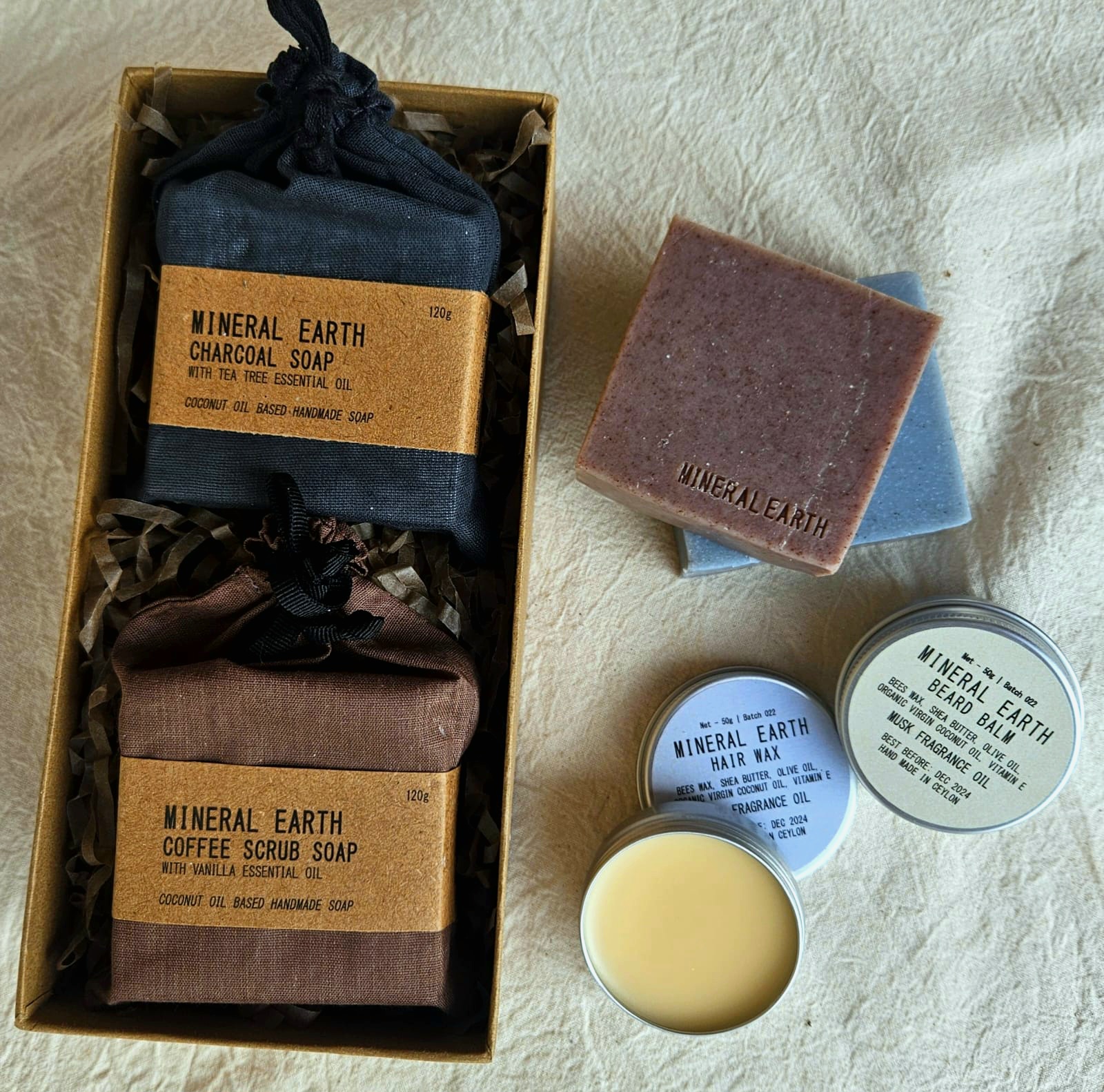Gift a loved one a curated selfcare gift box This pack includes; 2 bars of soap, Hairwax and Beard Balm.