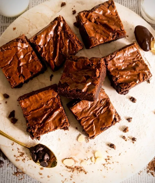 Classic Brownies |12 Piece Box -