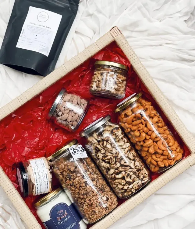Luxe Snack Hamper -