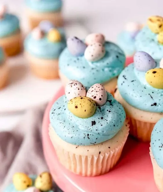 Palmer | 12 Cuppies | Vanilla - Unavailable until 5th May