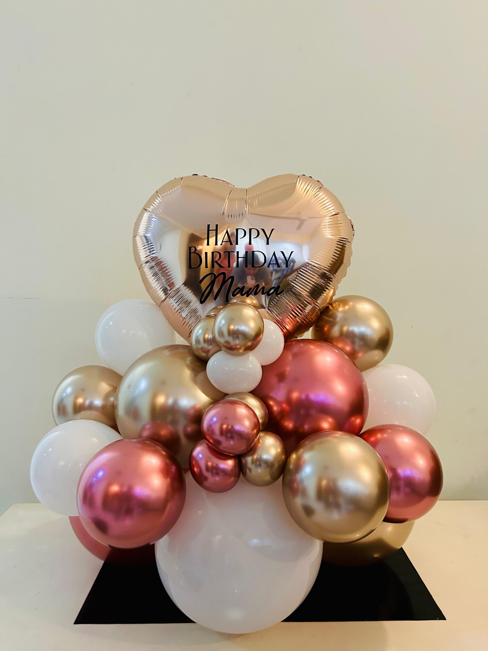 Personalized 18” heart balloonn and latex balloons Color theme can be customized Width – 2ft Height – 2.5ft